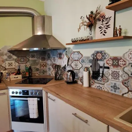 Top Central 2 Bedroom Next To Ndk Apartment Sofia